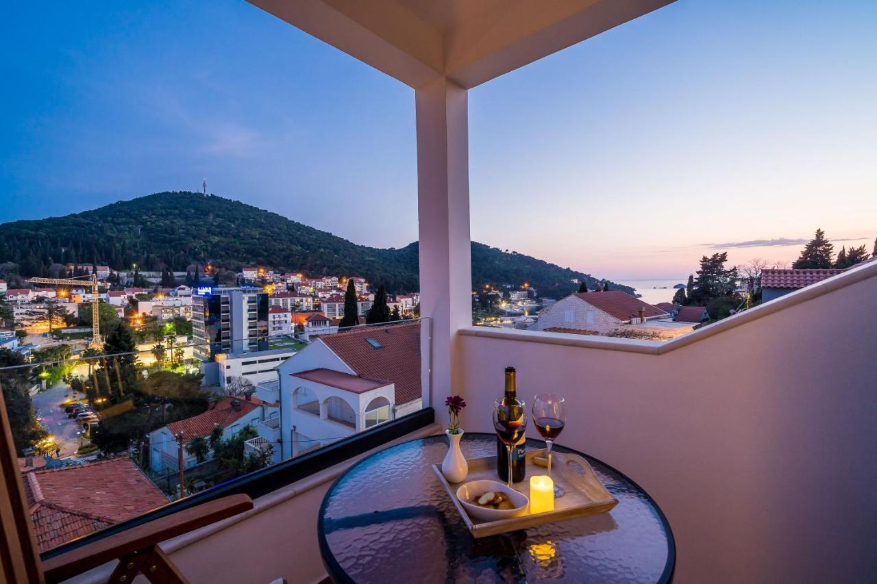 Apartments Swallow'S Nest Dubrovnik Bagian luar foto